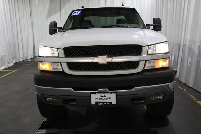 Used 2004 Chevrolet Silverado 2500 LT w/ Heavy-Duty Power Package AWD/4WD image 7