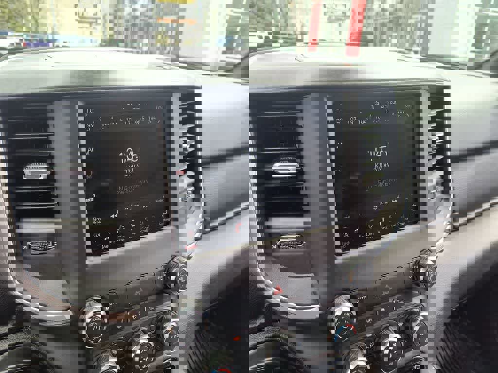 Used 2021 RAM 1500 Big Horn image 16