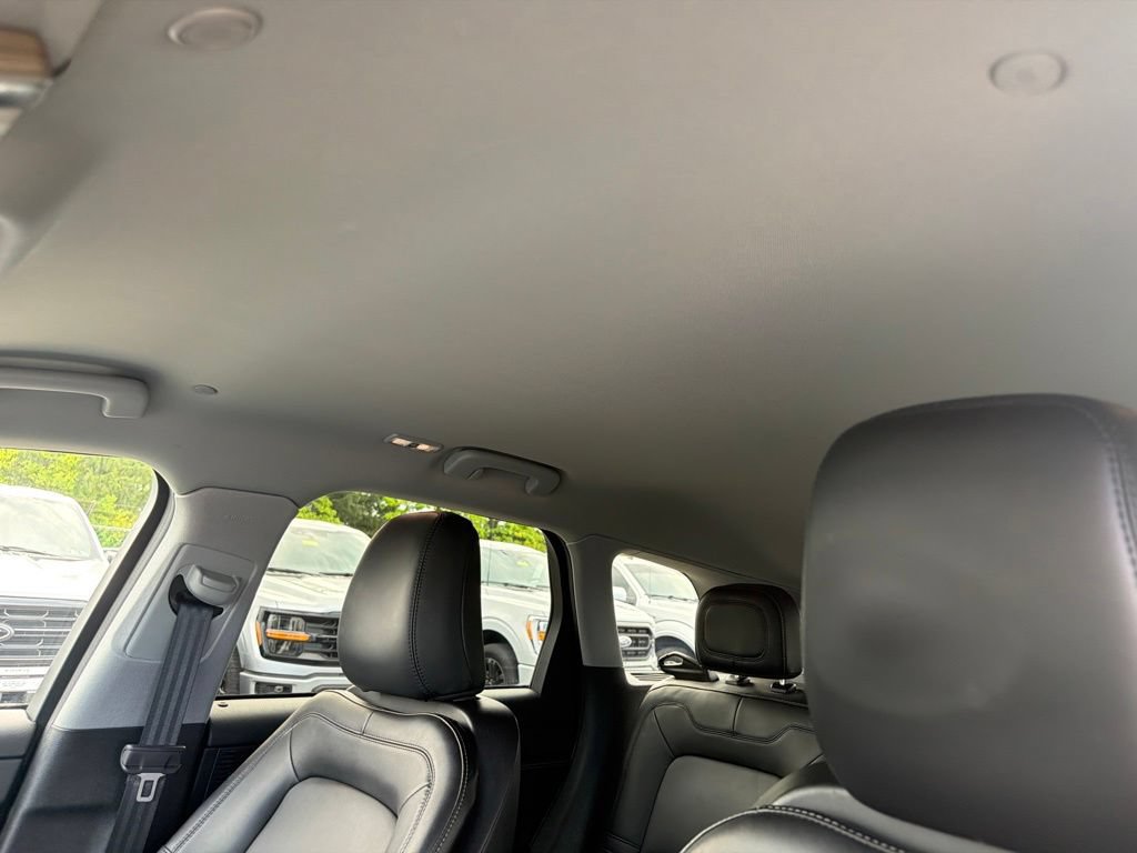 Used 2021 Lincoln Corsair AWD w/ Equipment Group 101A image 29