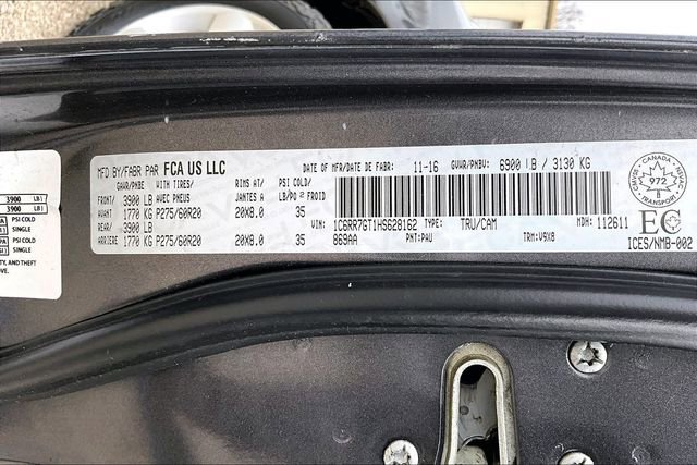 Used 2017 RAM 1500 Classic SLT image 15