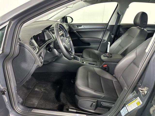Used 2019 Volkswagen e-Golf SEL Premium image 11