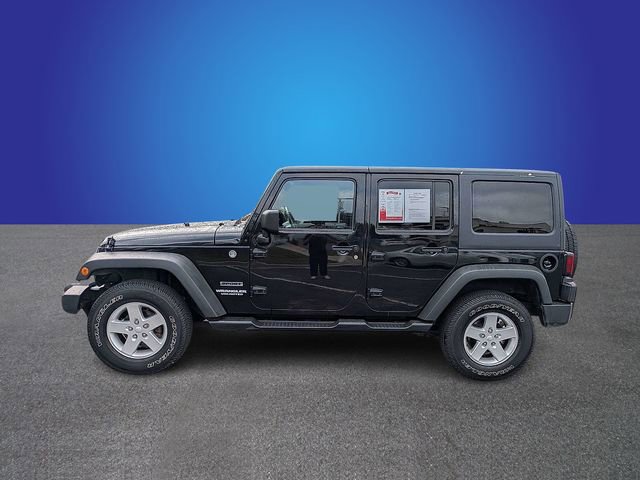 Used 2012 Jeep Wrangler Unlimited Sport AWD/4WD image 2