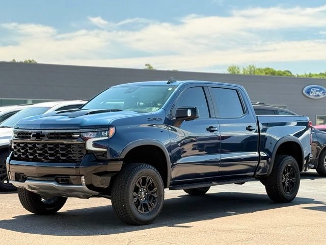 Used 2022 Chevrolet Silverado 1500 ZR2 w/ Technology Package AWD/4WD image 37