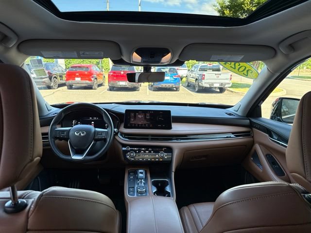 Used 2024 INFINITI QX60 Sensory w/ Vision Package AWD/4WD image 12