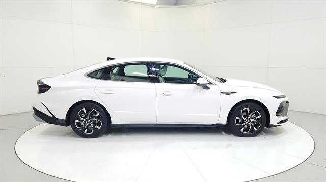 Used 2025 Hyundai Sonata SEL image 9