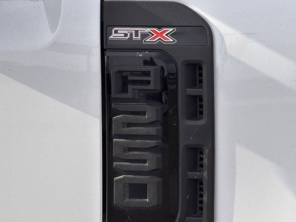Used 2024 Ford F250 XL w/ STX Appearance Package AWD/4WD image 5
