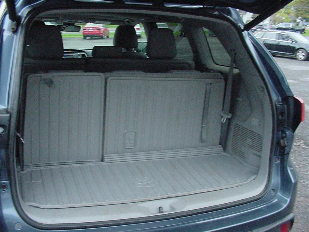 Used 2019 Toyota Highlander XLE image 36