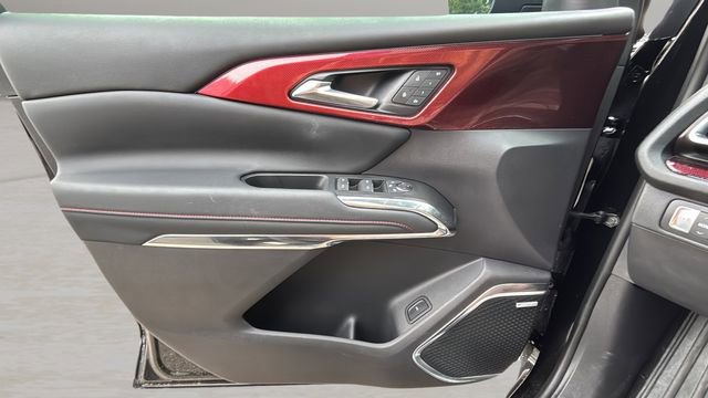 Used 2024 Chevrolet Traverse RS image 14