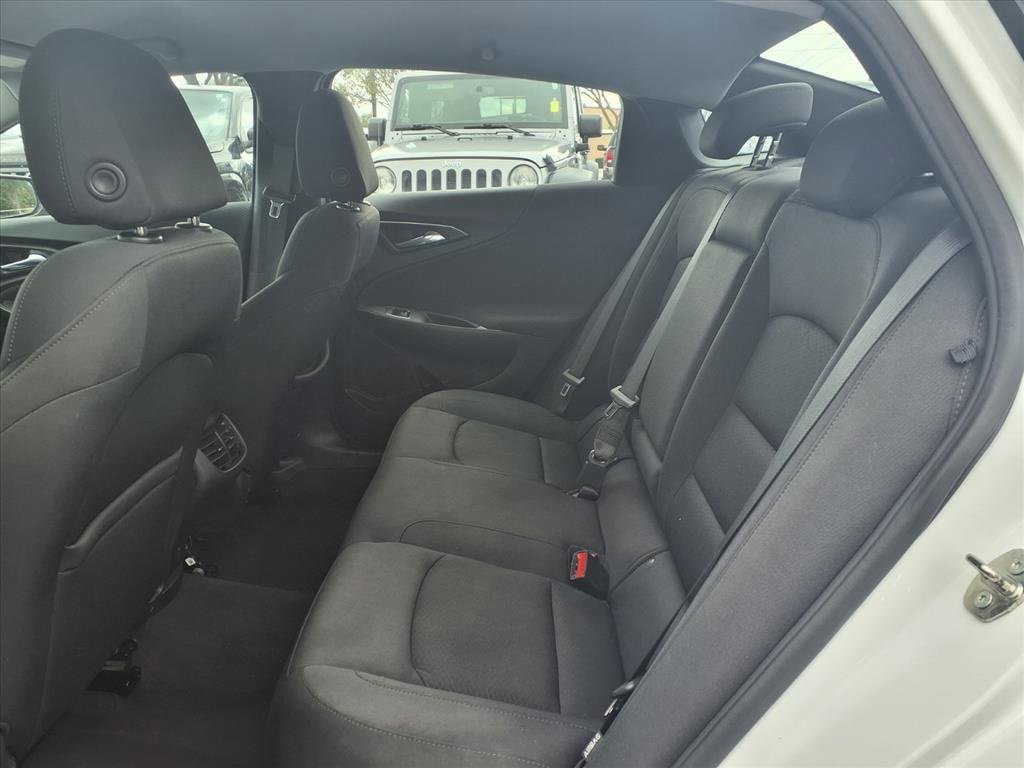 Used 2022 Chevrolet Malibu LT image 17