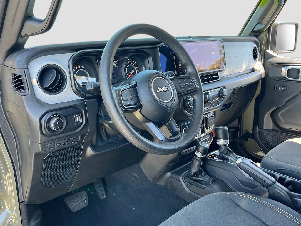 Certified 2025 Jeep Gladiator Mojave AWD/4WD image 9