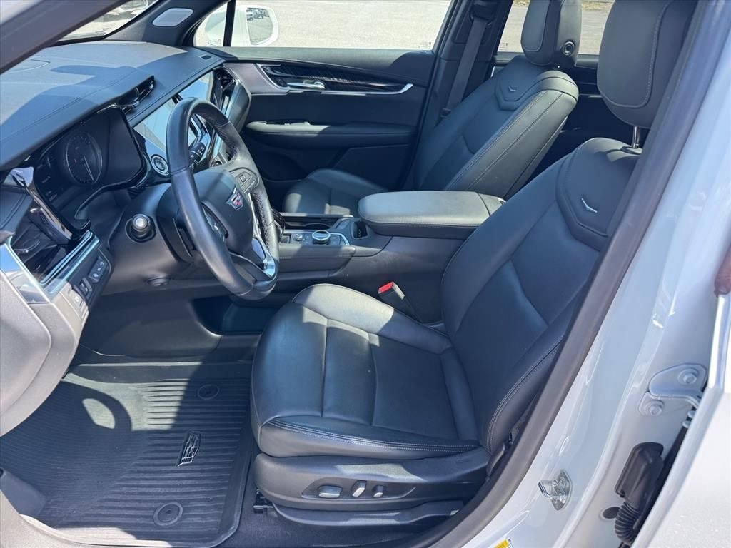 Used 2020 Cadillac XT6 Premium Luxury image 9