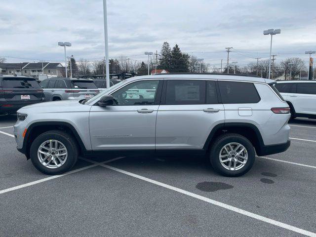 New 2025 Jeep Grand Cherokee L Laredo AWD/4WD image 4