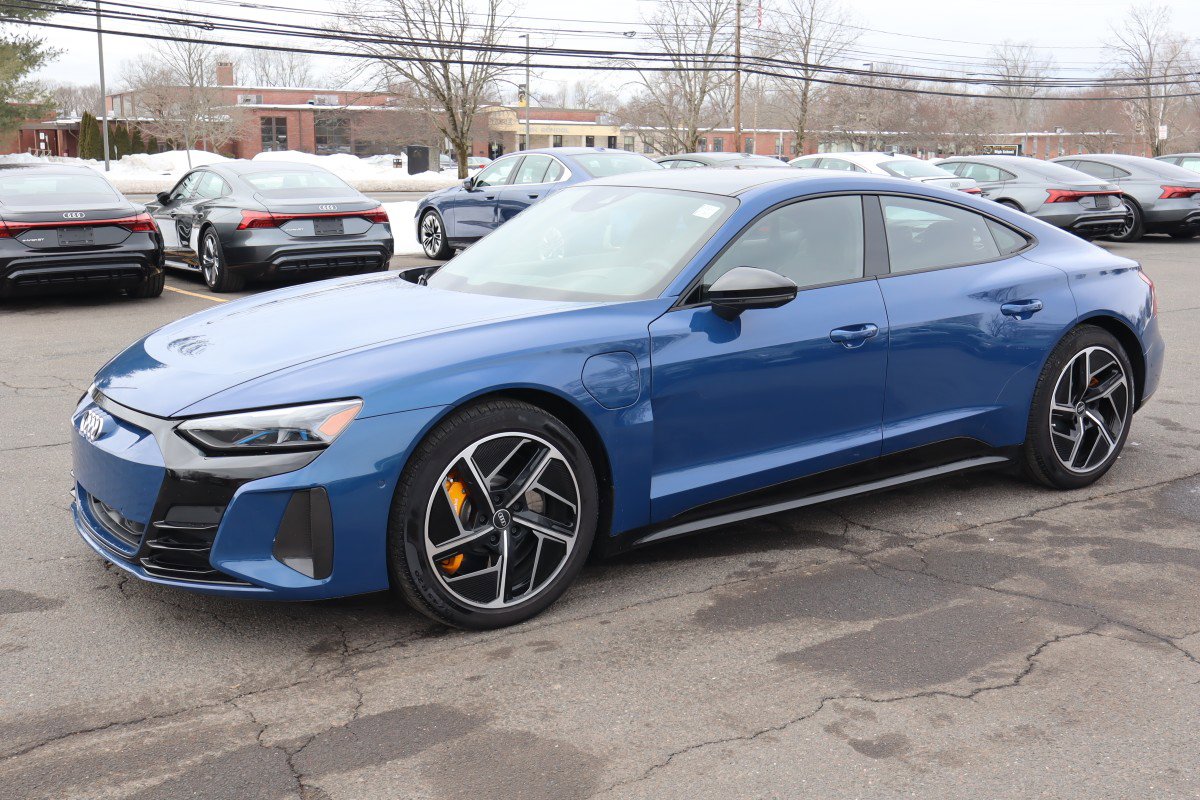 Used 2024 Audi RS e-tron GT AWD/4WD image 1