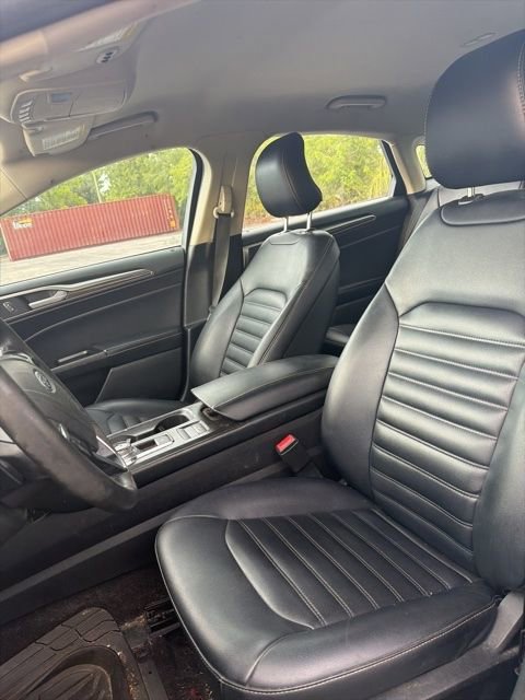 Used 2019 Ford Fusion SEL FWD image 6