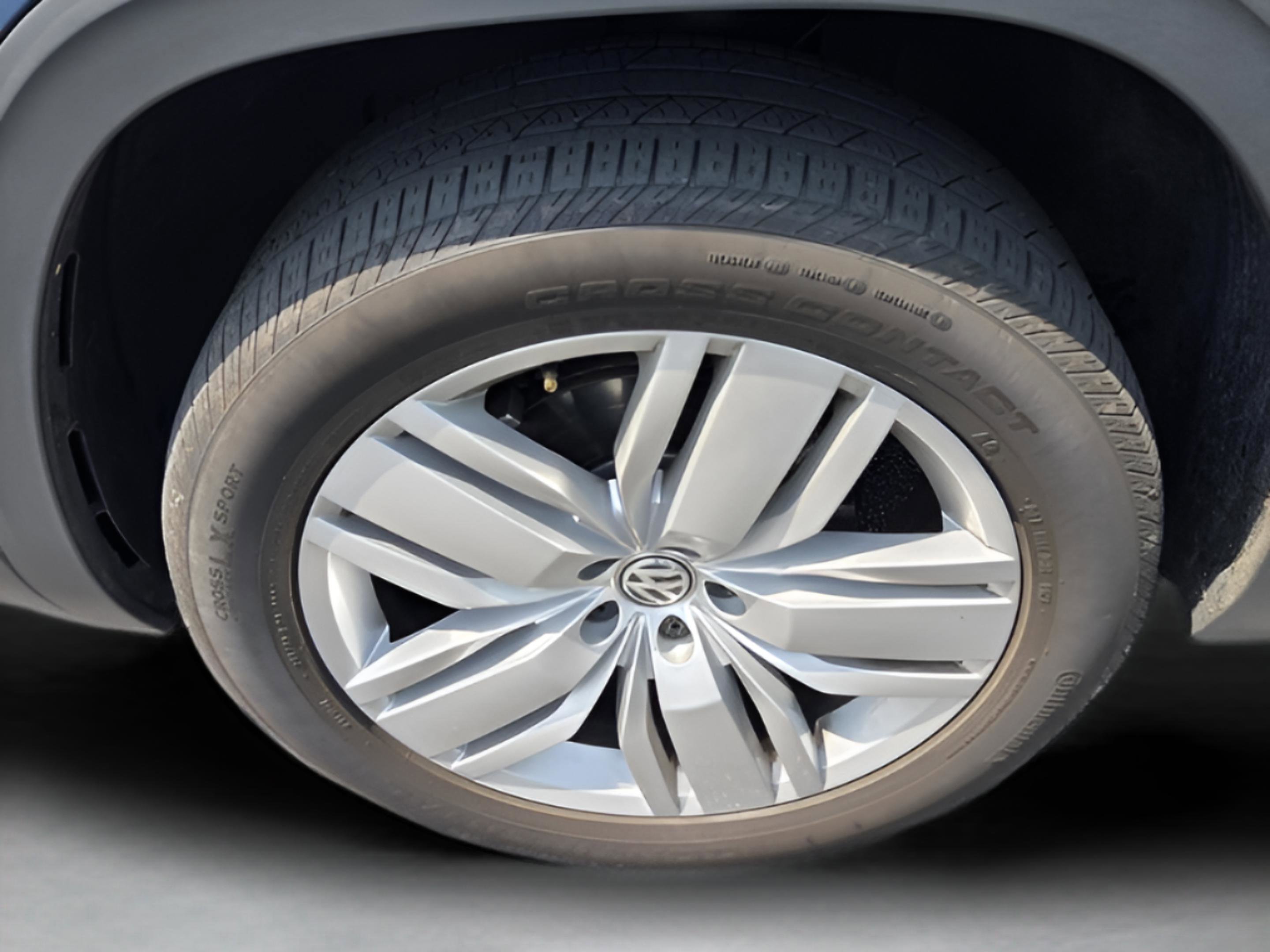 Used 2019 Volkswagen Atlas SE w/ Towing Package image 30