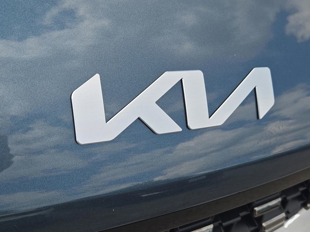 New 2026 Kia Carnival SX image 4