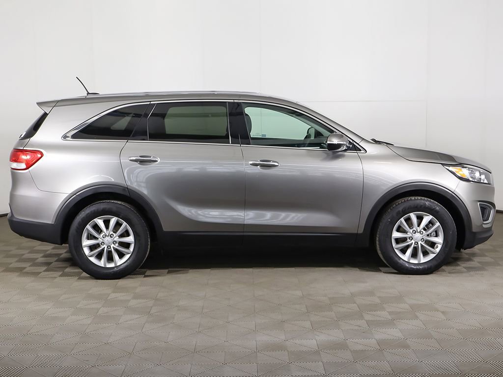 Used 2016 Kia Sorento L FWD image 13