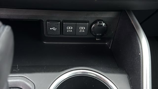 Used 2021 Toyota Highlander XSE image 23