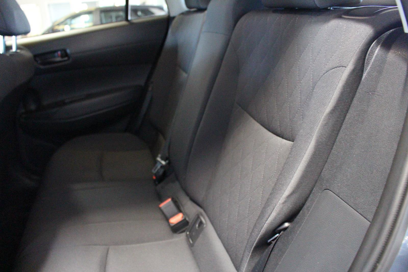 Used 2025 Toyota Corolla Cross LE image 32