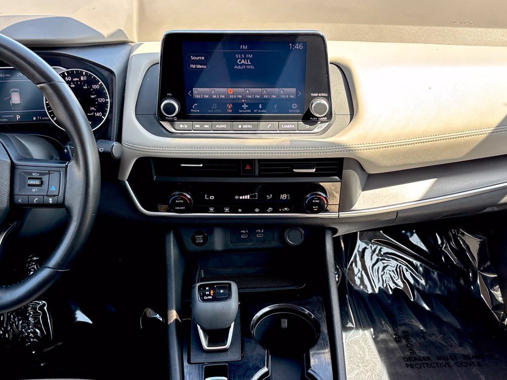 Used 2025 Nissan Rogue SV FWD image 23