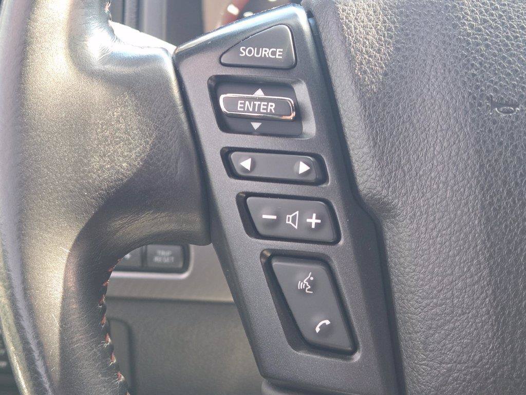 Used 2020 Nissan Titan PRO-4X w/ Pro-4x Convenience Package AWD/4WD image 12