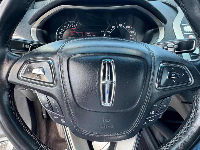 Used 2020 Lincoln MKZ FWD image 29