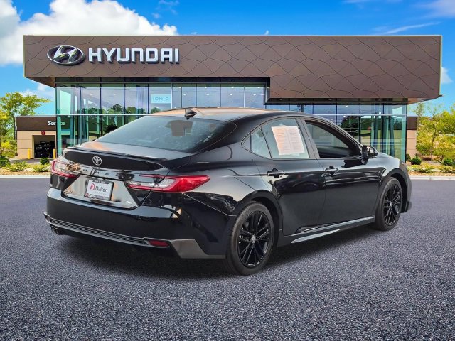 Used 2026 Toyota Camry SE FWD image 8