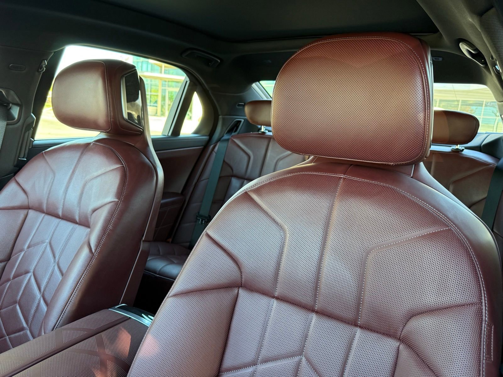 New 2026 BMW 740i w/ Premium Package image 20