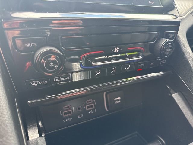 Used 2023 Jeep Grand Cherokee Laredo X image 20