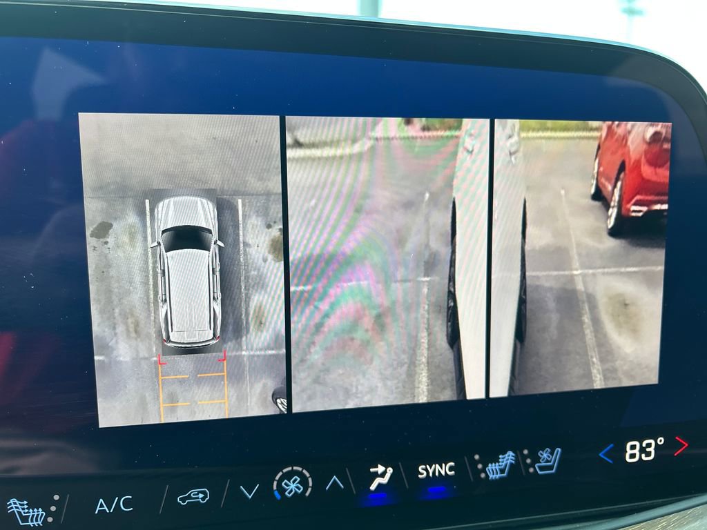 Certified 2025 Chevrolet Tahoe High Country w/ Sun And Tow Package image 31