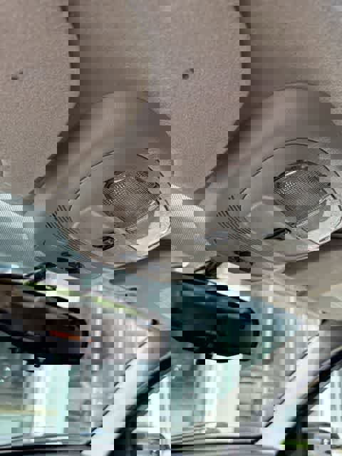 Used 2005 GMC Envoy SLT image 23