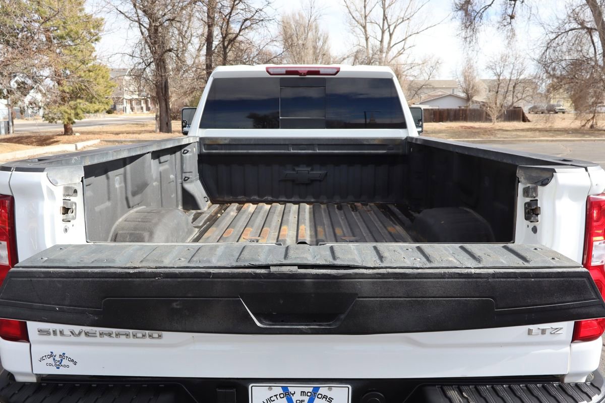 Used 2022 Chevrolet Silverado 3500 LTZ w/ LTZ Plus Package image 14