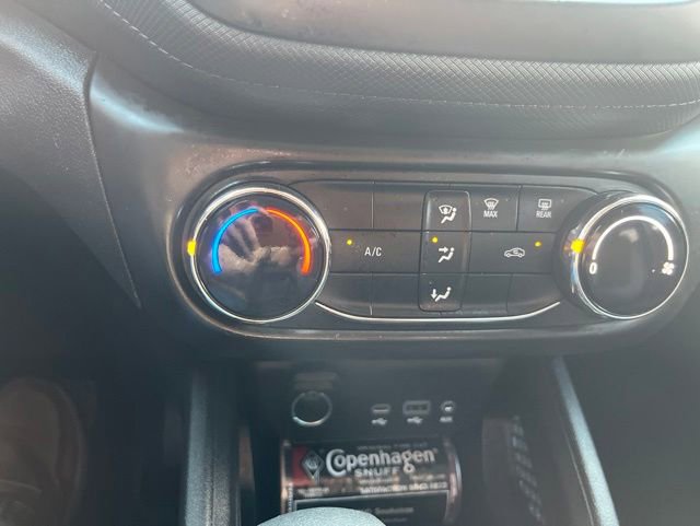 Used 2023 Chevrolet TrailBlazer LS FWD image 14