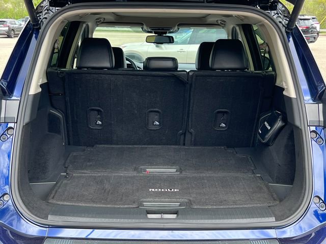 Used 2025 Nissan Rogue SL w/ Tech Package AWD/4WD image 35