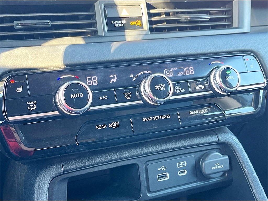 Used 2025 Honda Pilot EX-L image 15