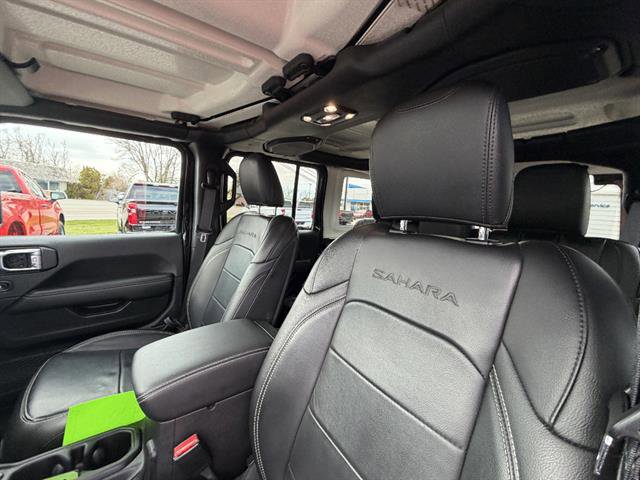 Used 2021 Jeep Wrangler Unlimited Sahara w/ Uconnect 4C Nav & Sound Group AWD/4WD image 28