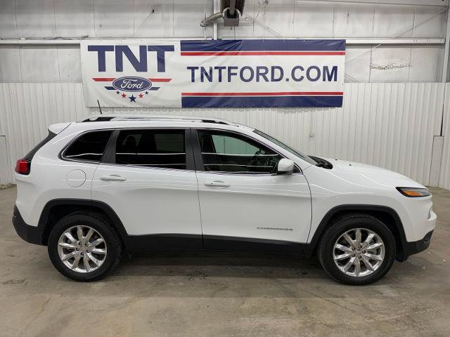 Used 2017 Jeep Cherokee Limited w/ Luxury Group AWD/4WD image 1
