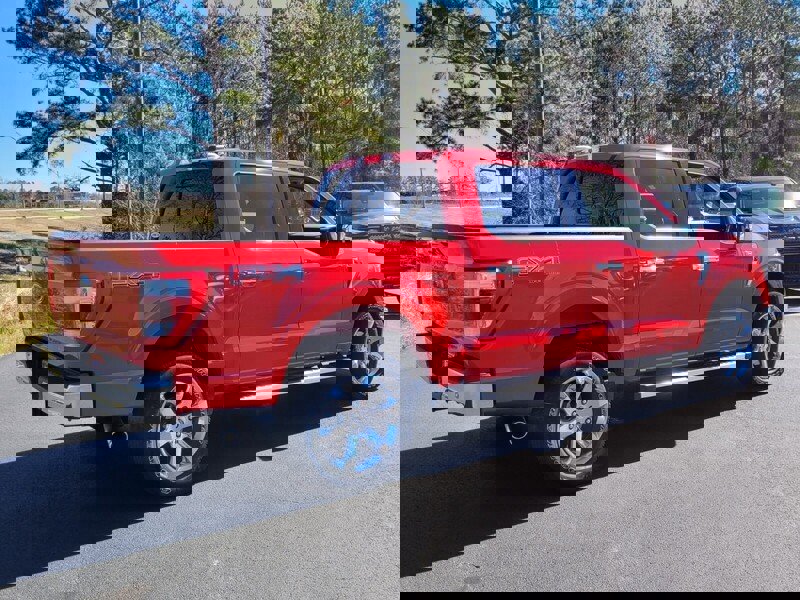 Used 2022 Ford F150 Lariat w/ Equipment Group 502A High AWD/4WD image 11