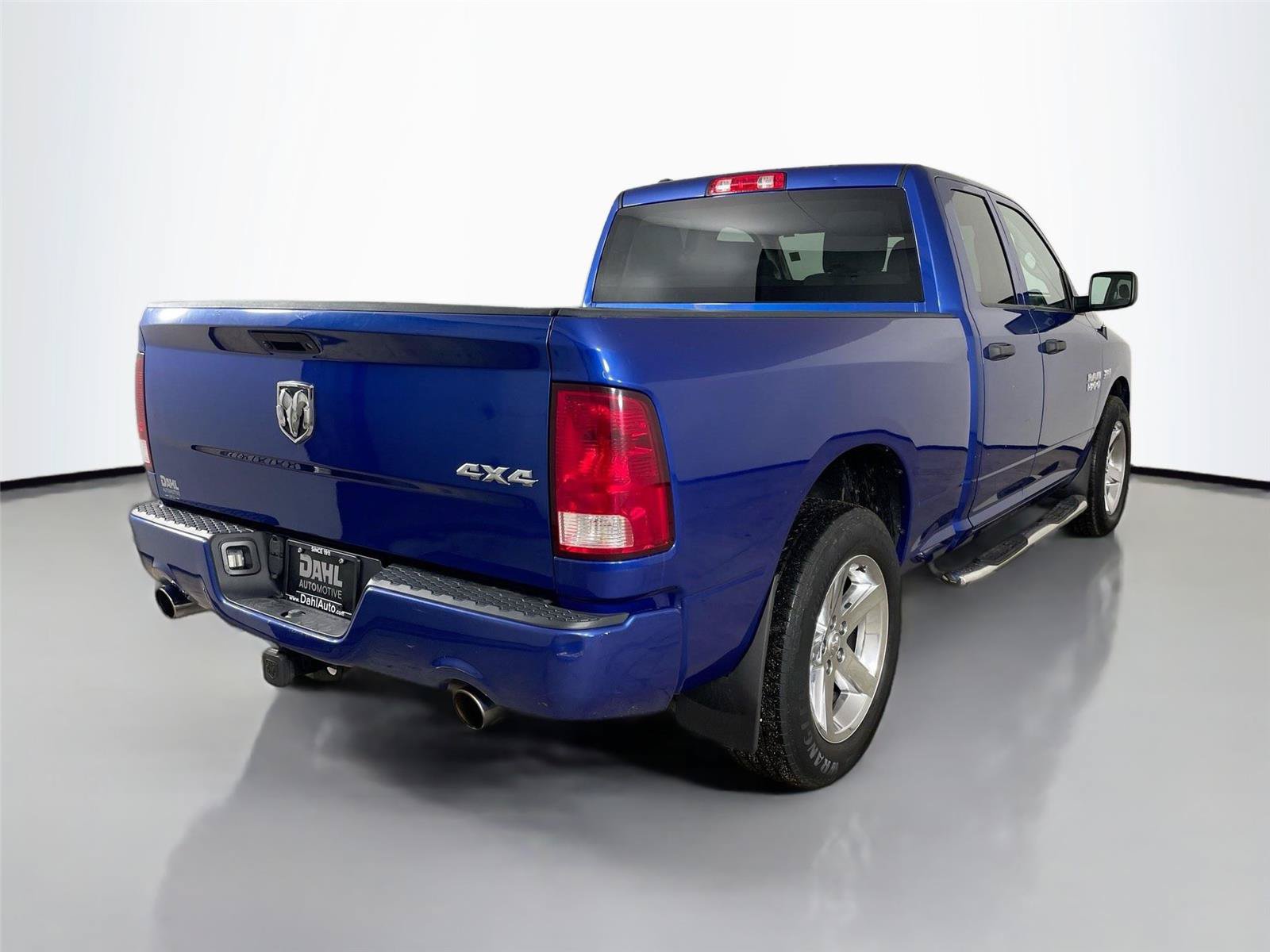 Used 2017 RAM 1500 Express AWD/4WD image 13