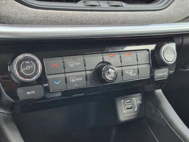 Used 2022 Jeep Compass Latitude AWD/4WD image 14