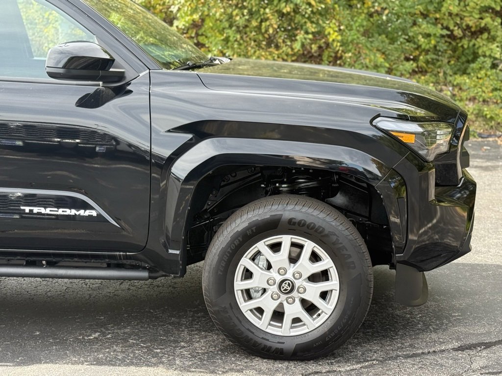 Certified 2025 Toyota Tacoma SR5 image 7