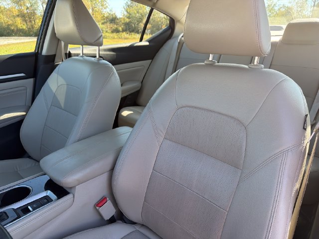 Used 2020 Nissan Altima 2.5 SL FWD image 14