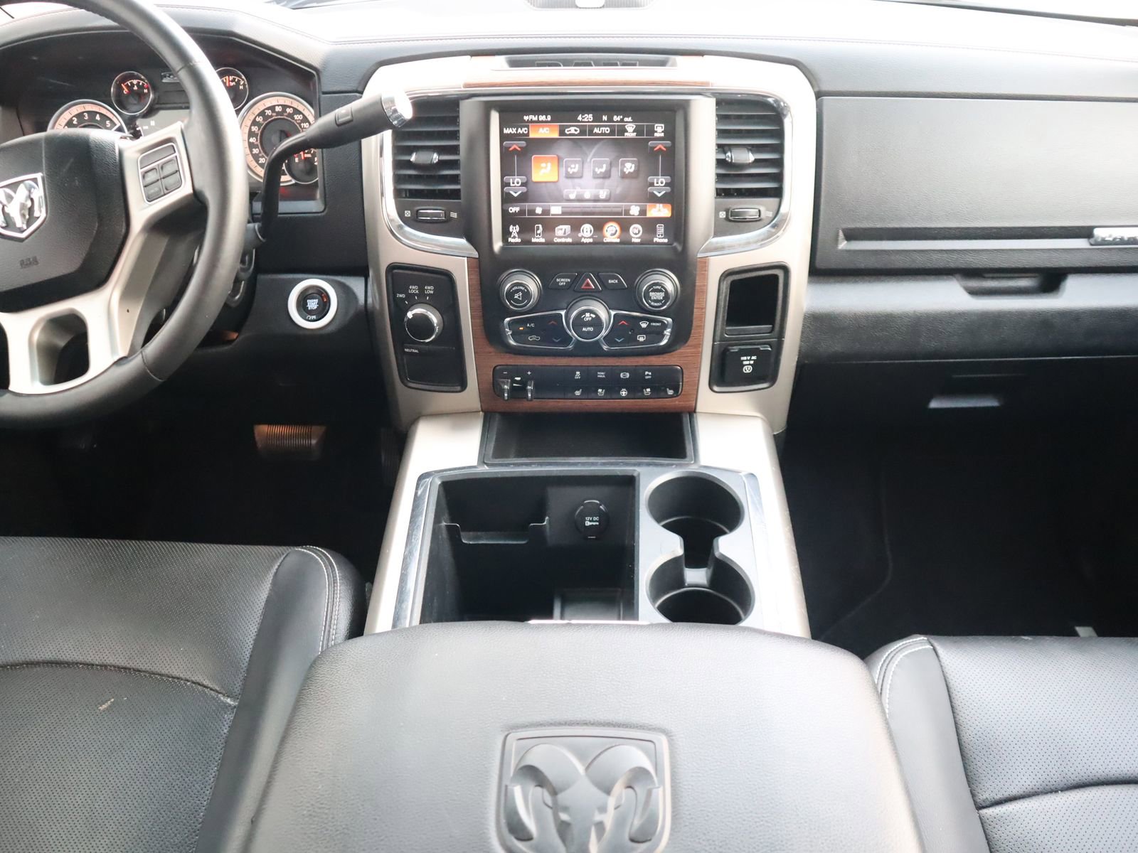 Used 2014 RAM 2500 Laramie w/ Cold Weather Group image 30