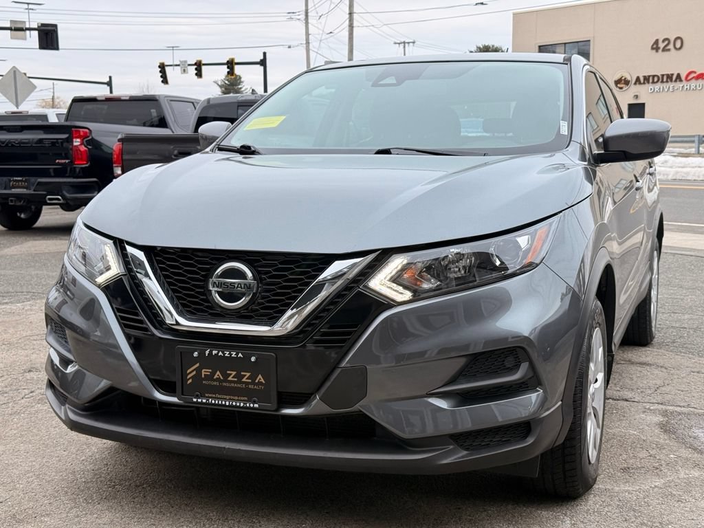 Used 2020 Nissan Rogue Sport S FWD image 1