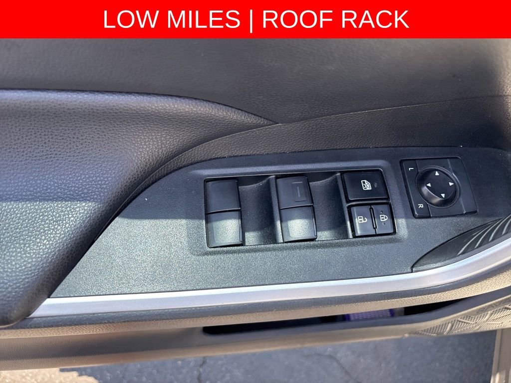 Used 2021 Toyota RAV4 LE FWD image 13