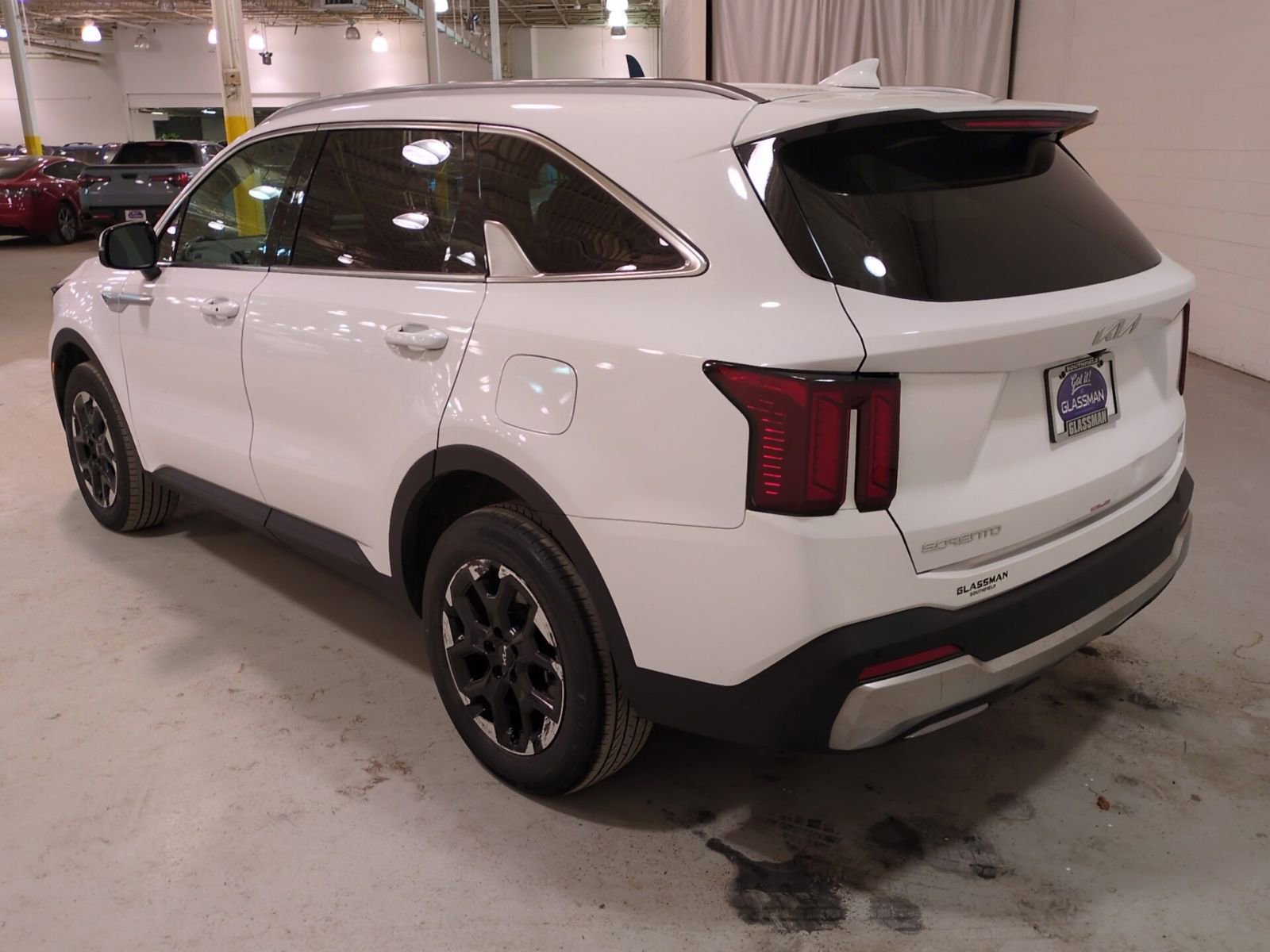 Certified 2025 Kia Sorento S image 6