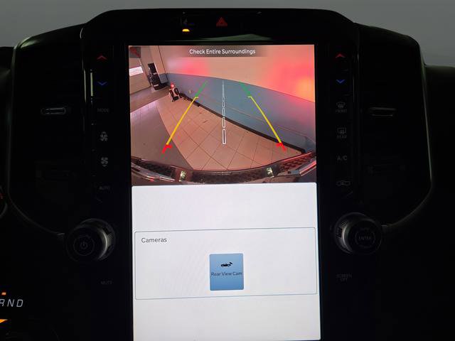 New 2026 RAM 1500 4x4 Crew Cab image 11