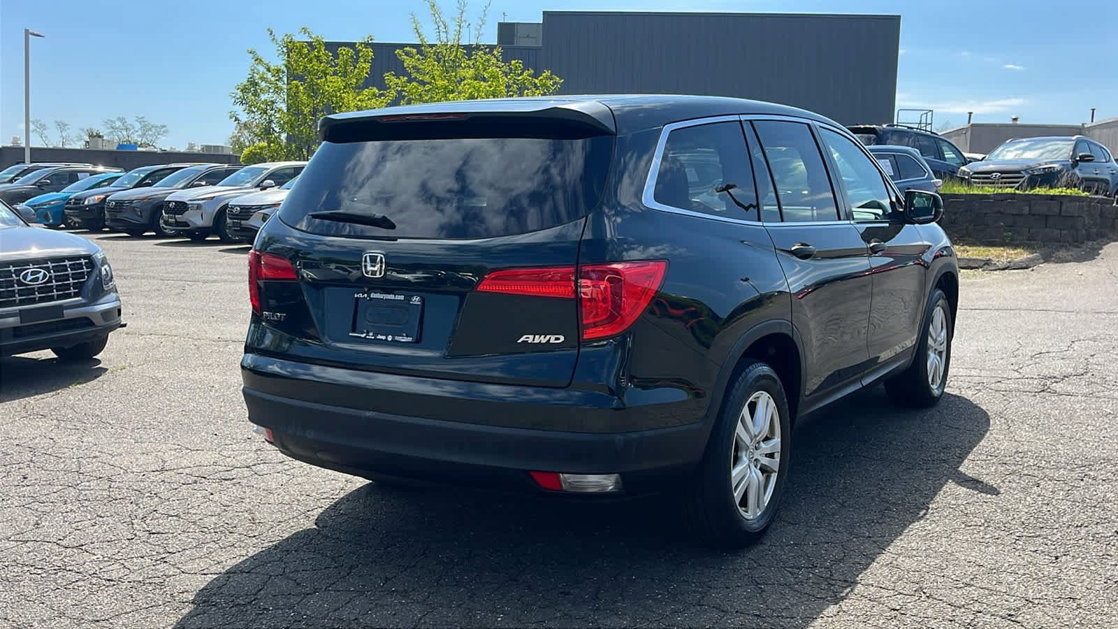 Used 2016 Honda Pilot LX image 4