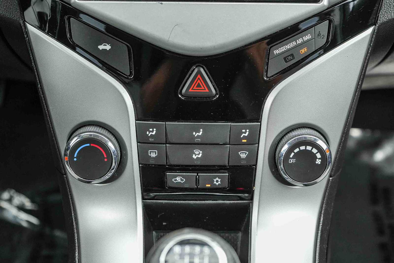 Used 2016 Chevrolet Cruze LS FWD image 14