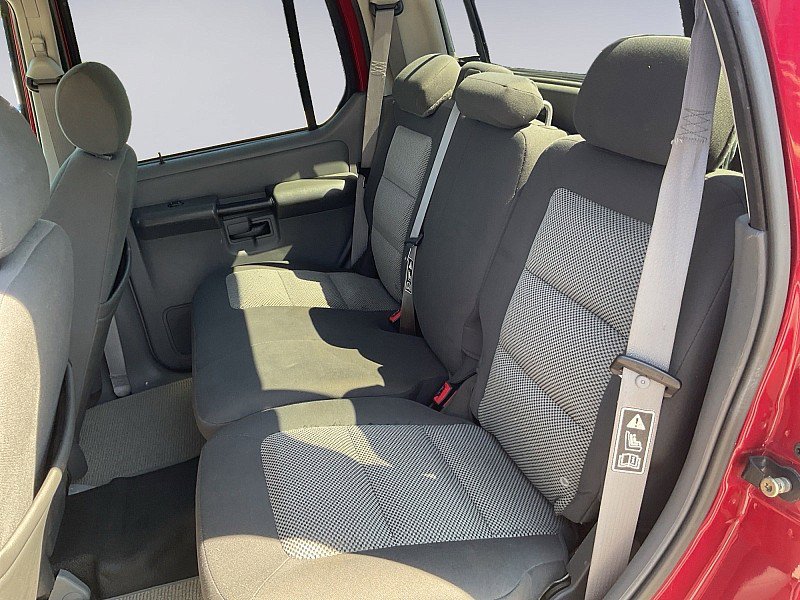 Used 2004 Ford Explorer Sport Trac XLS RWD image 7